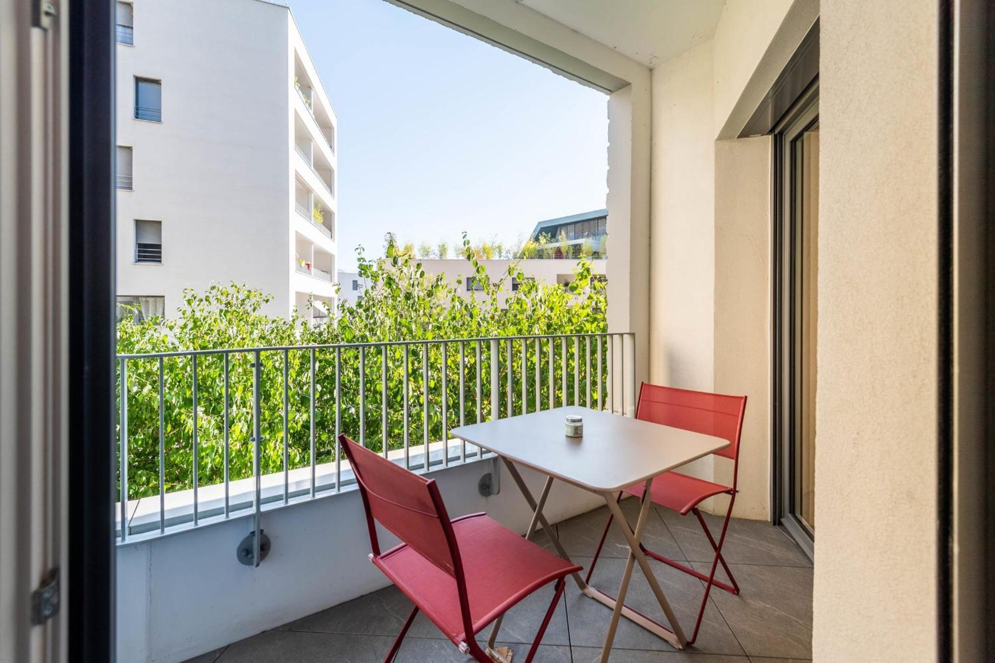 Charming Apartment With Balcony And Parking Near The Center Of Annecy Exterior photo