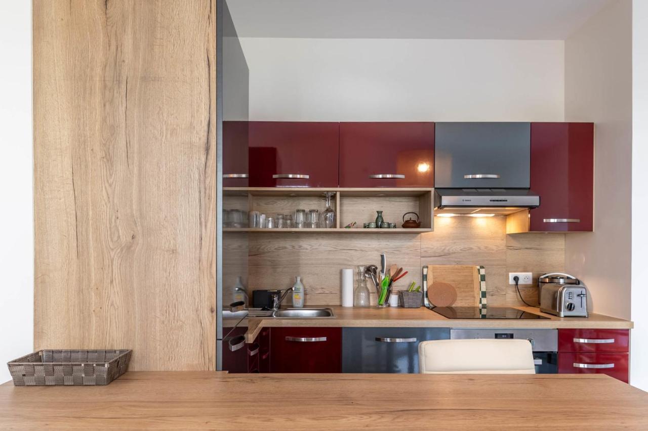 Charming Apartment With Balcony And Parking Near The Center Of Annecy Exterior photo